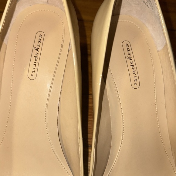 Cream Beige 8.5M Easy Spirit opened Toe Wedge Shoes great condition - Picture 11 of 14